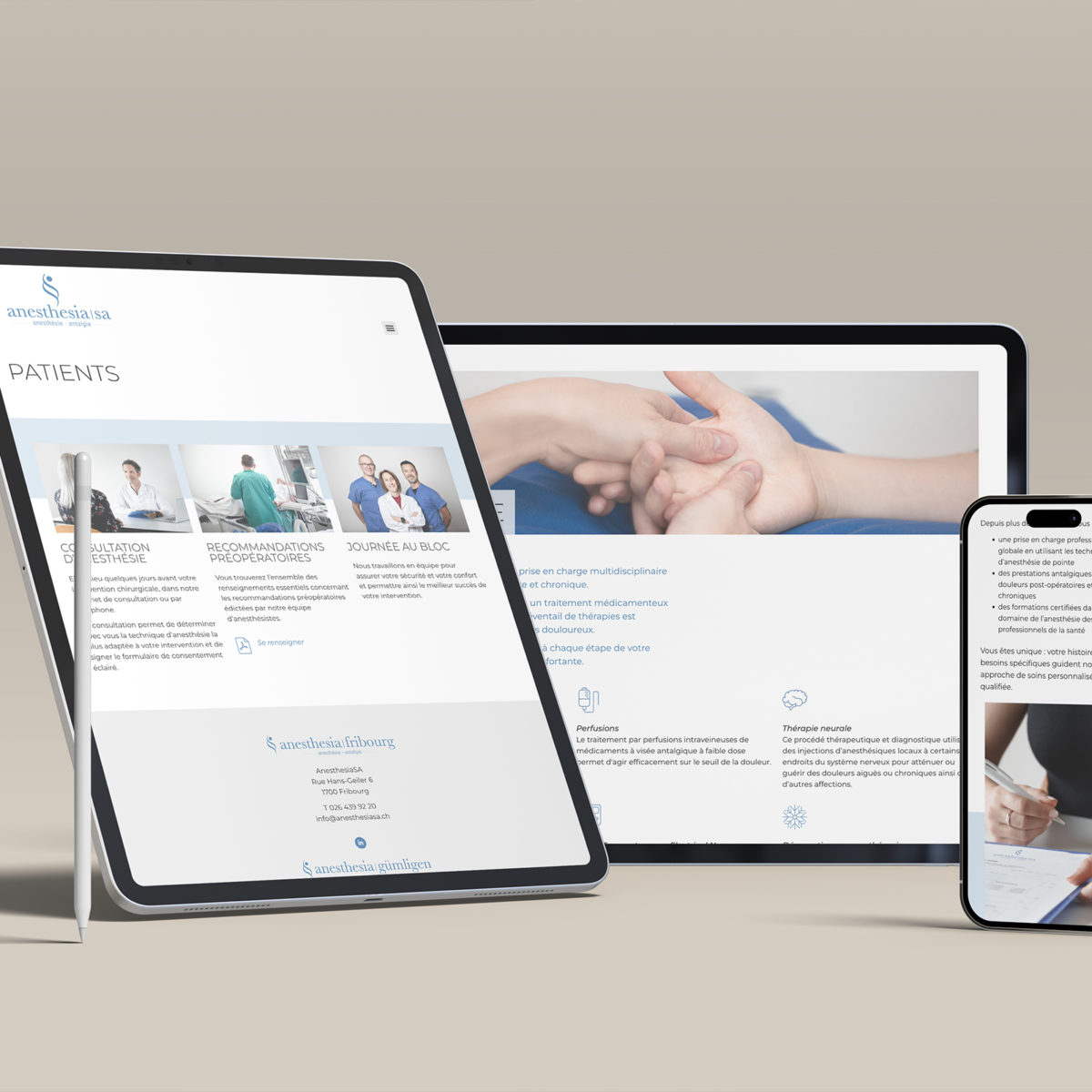 Site internet AnesthesiaSA visible sur plusieurs écrans de tailles différentes.